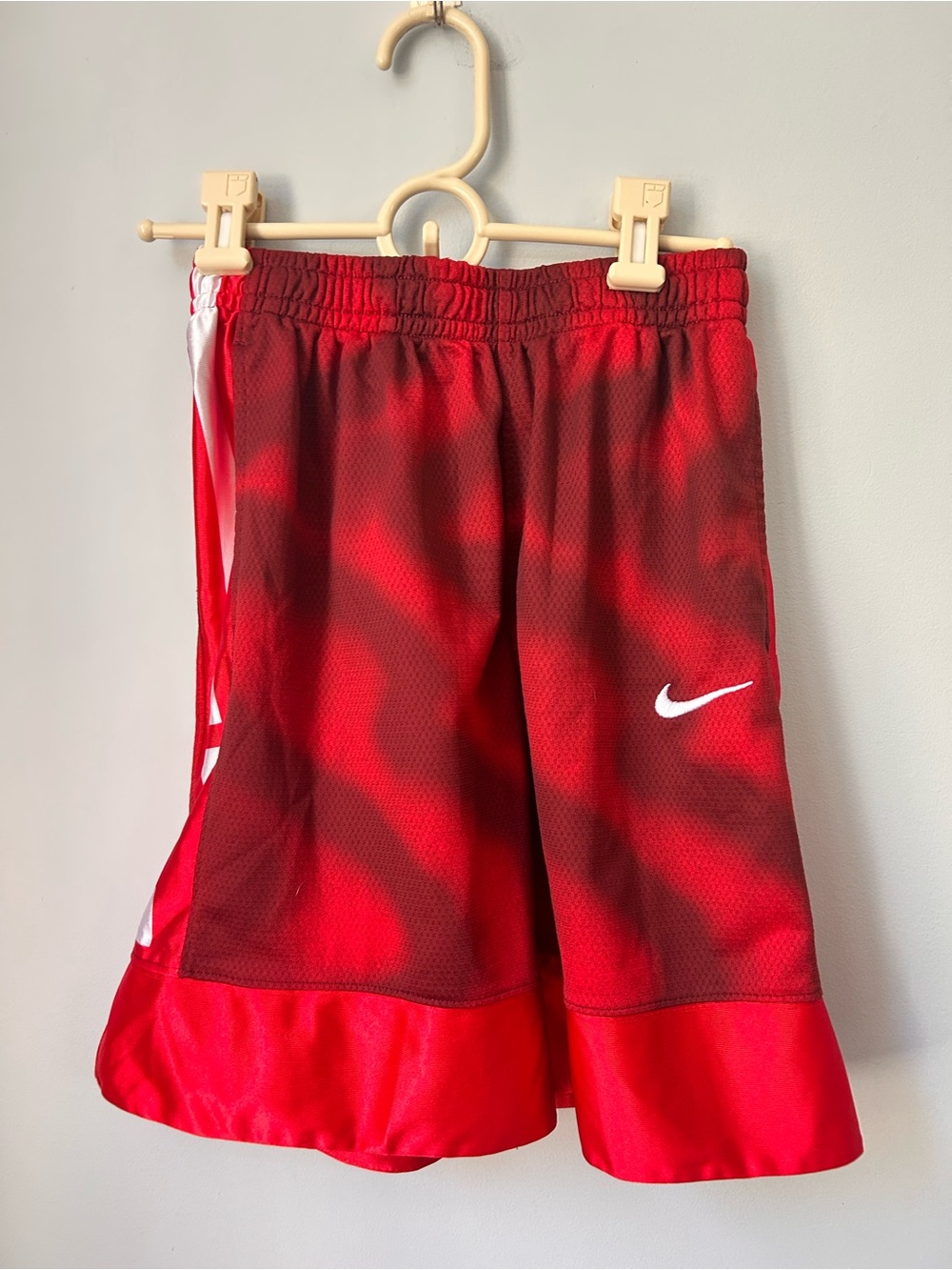 Boy's Youth Nike Dri-Fit Loose Fit Elite Basketball Shorts Red Size LG